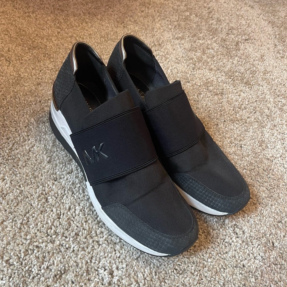 Michael Kors Skylar Trainer shoe
